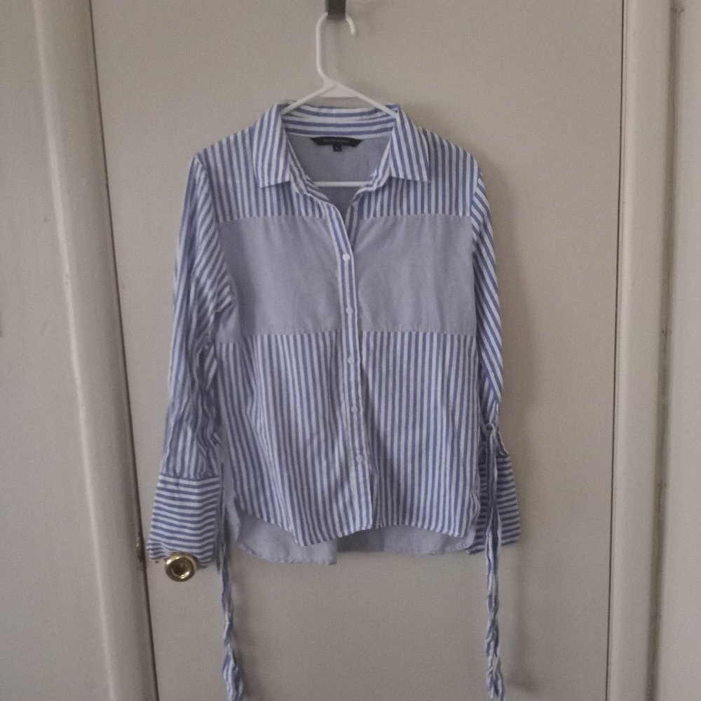 Walter Baker Blue Pinstriped Pattern Top